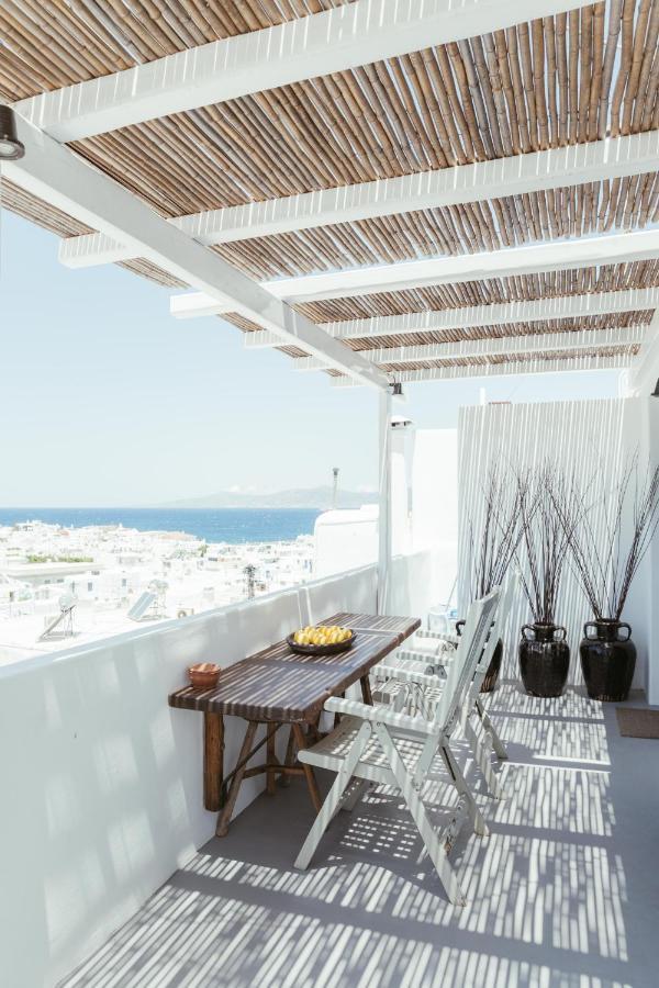 Central Local Living In Mykonos, Main Town Apartment Mykonos Town Bagian luar foto